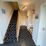 Haus Ostend Ganzes Mit Garten Ideal Fuer Zwei Erwachsene Und Zwei *