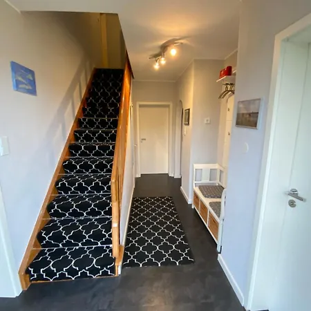 Haus Ostend Ganzes Mit Garten Ideal Für Zwei Erwachsene Und Zwei *