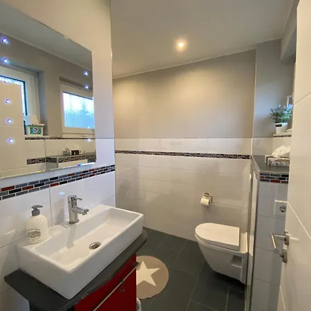 Haus Ostend Ganzes Mit Garten Ideal Für Zwei Erwachsene Und Zwei Espelkamp-Mittwald