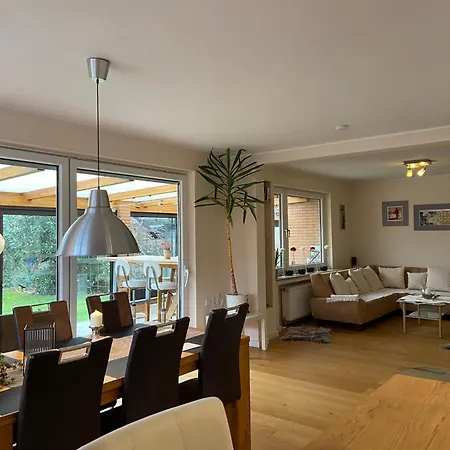 Haus Ostend Ganzes Mit Garten Ideal Fuer Zwei Erwachsene Und Zwei * Espelkamp-Mittwald