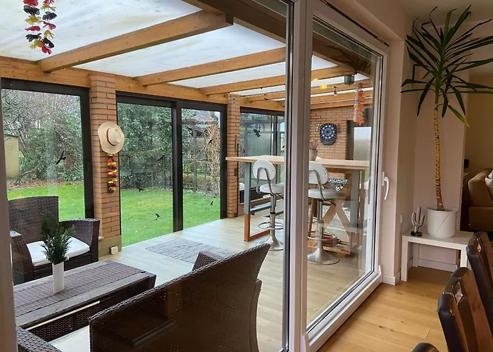 Dom wakacyjny Haus Ostend Ganzes Mit Garten Ideal Fuer Zwei Erwachsene Und Zwei *